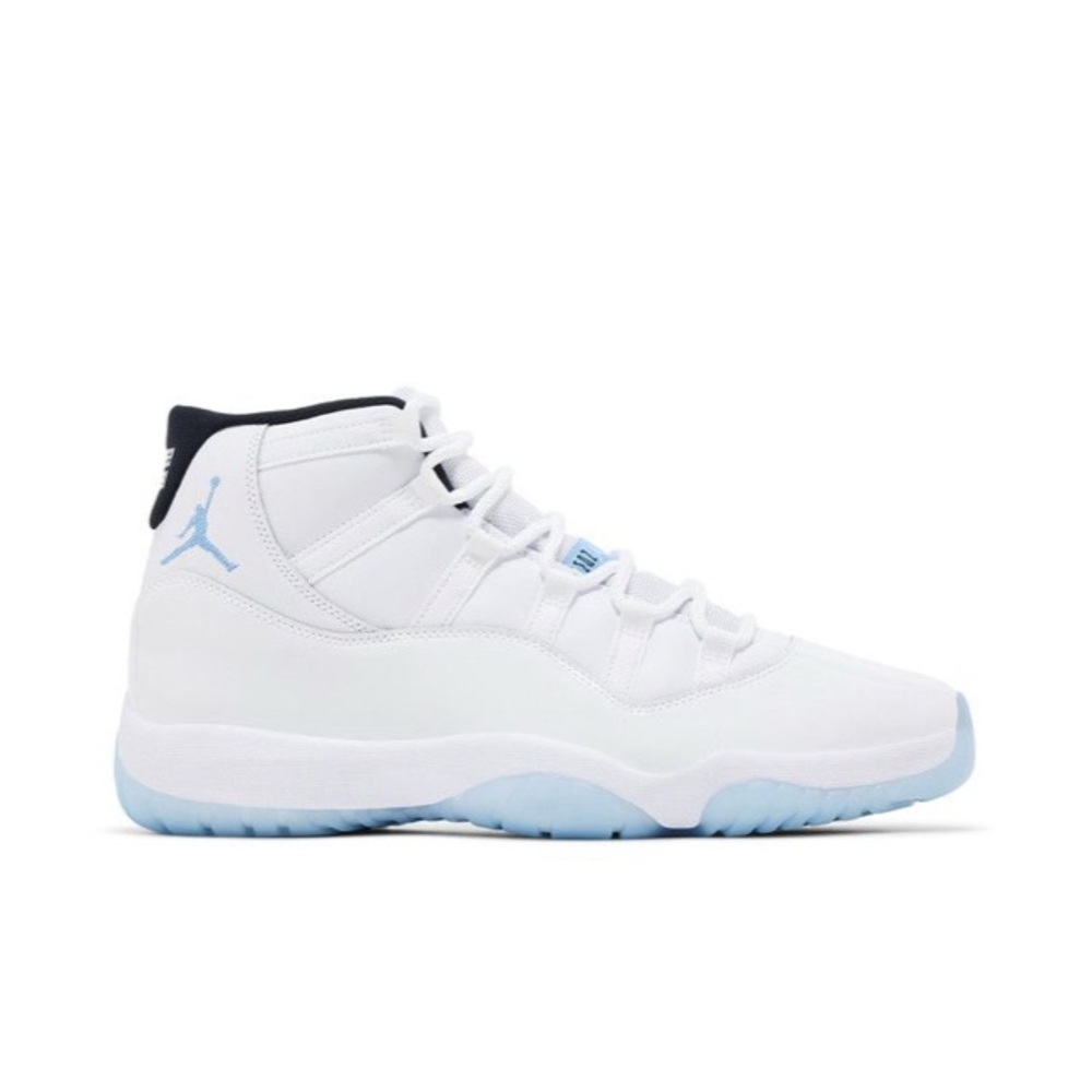 Jordan 11 in legend blue
